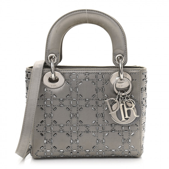 c2a19dc19d8039d1128ab0a944b6e307 Chanel Classic Flap vs Lady Dior. The Ultimate Battle