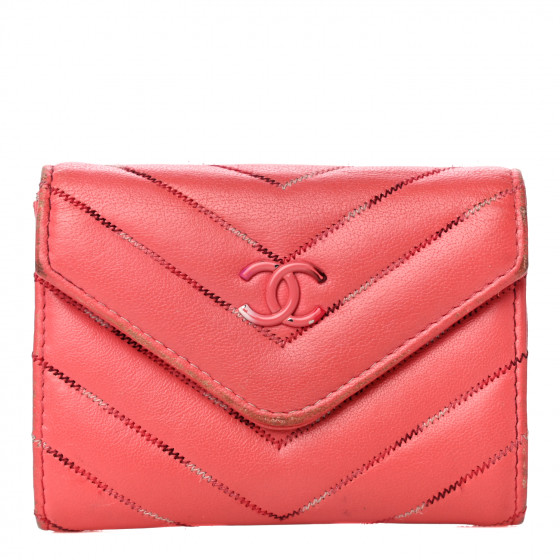 c91108fed5d0d3953ad1a4c535e68af3 The Best Pink Chanel Bag? Comparison between the 22c Pink and Series 9 Pink